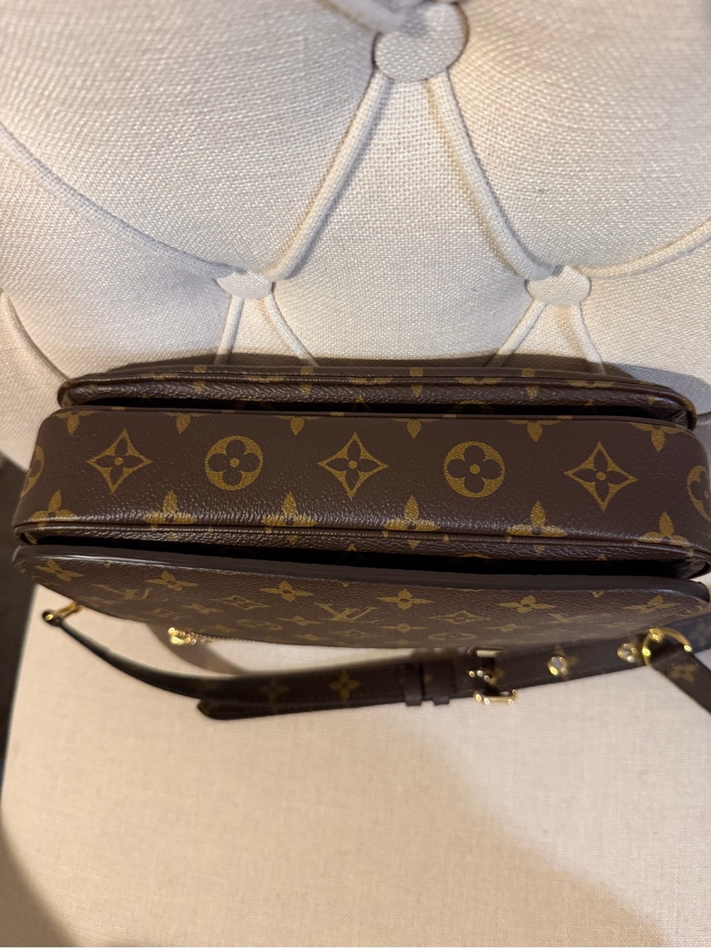 Louis Vuitton Monogram Pochette Métis - Picture 13 of 13